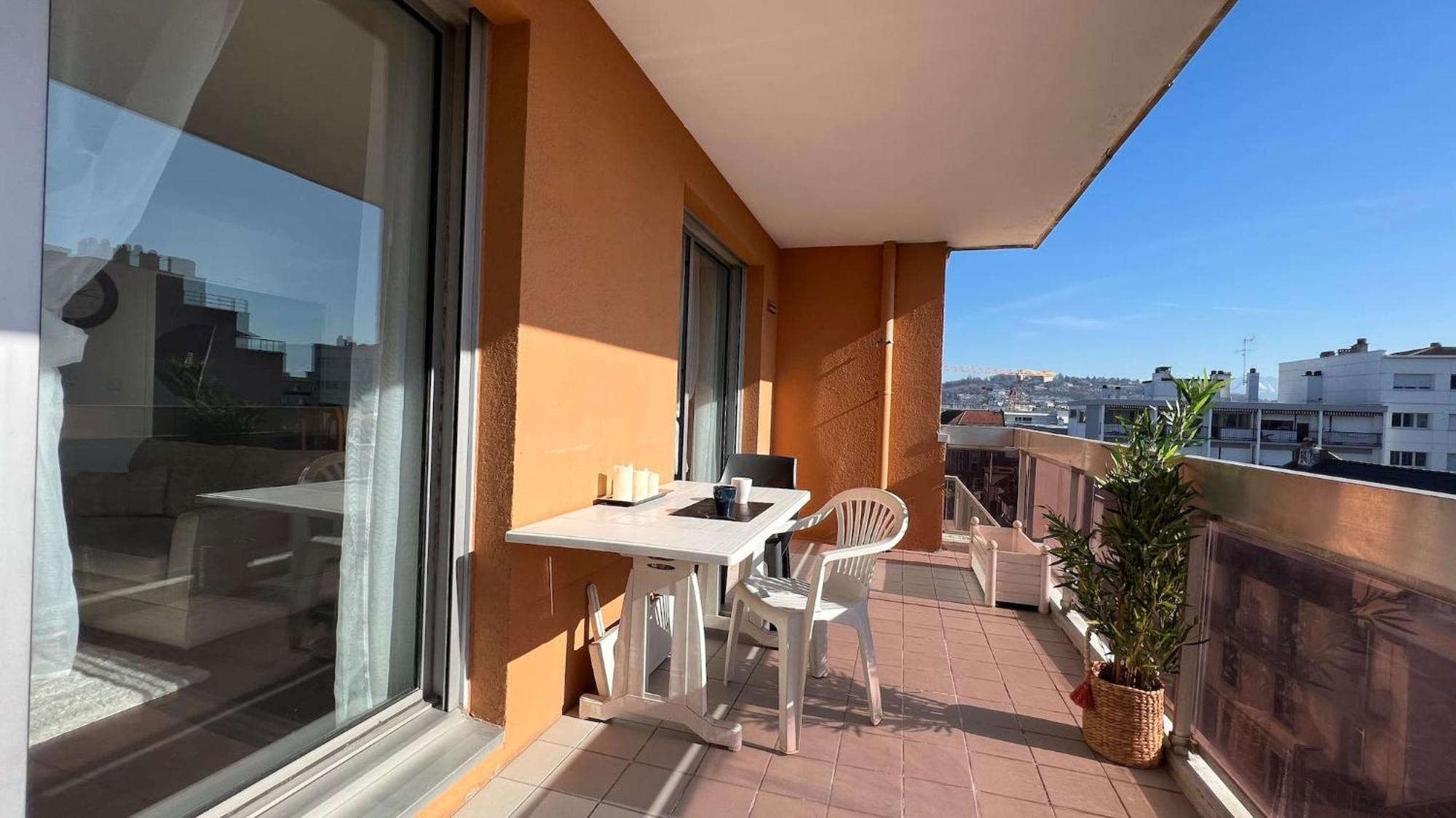 Apartment Homey Vintage - Hypercentre - Proche Gare Et Tram - Terrasse Privee - Wifi Gratuit *
